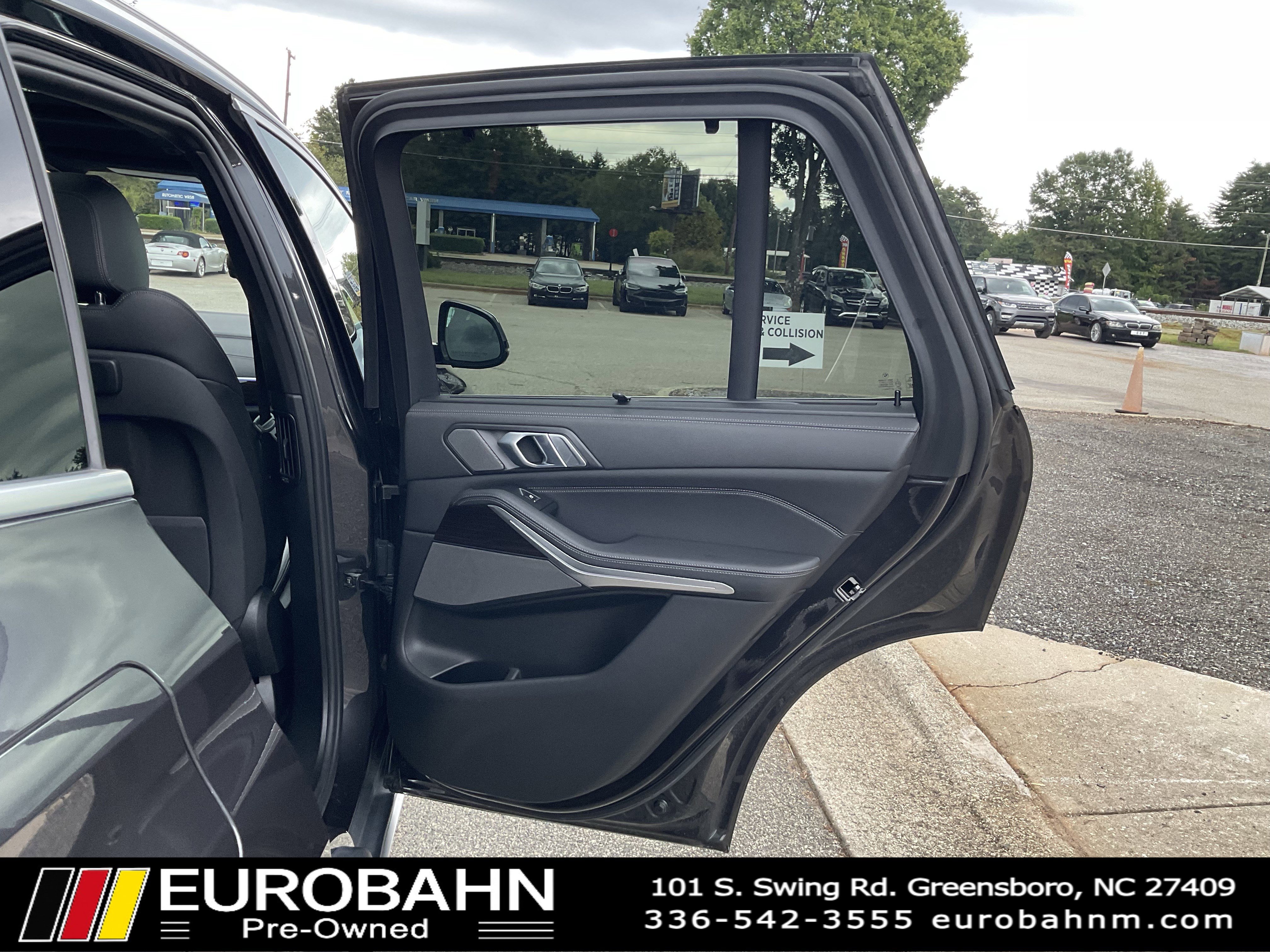 Used 2019 BMW X5 xDrive40i w/ Executive Package image 19