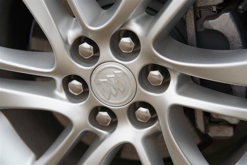 Used 2020 Buick Enclave Essence FWD image 16