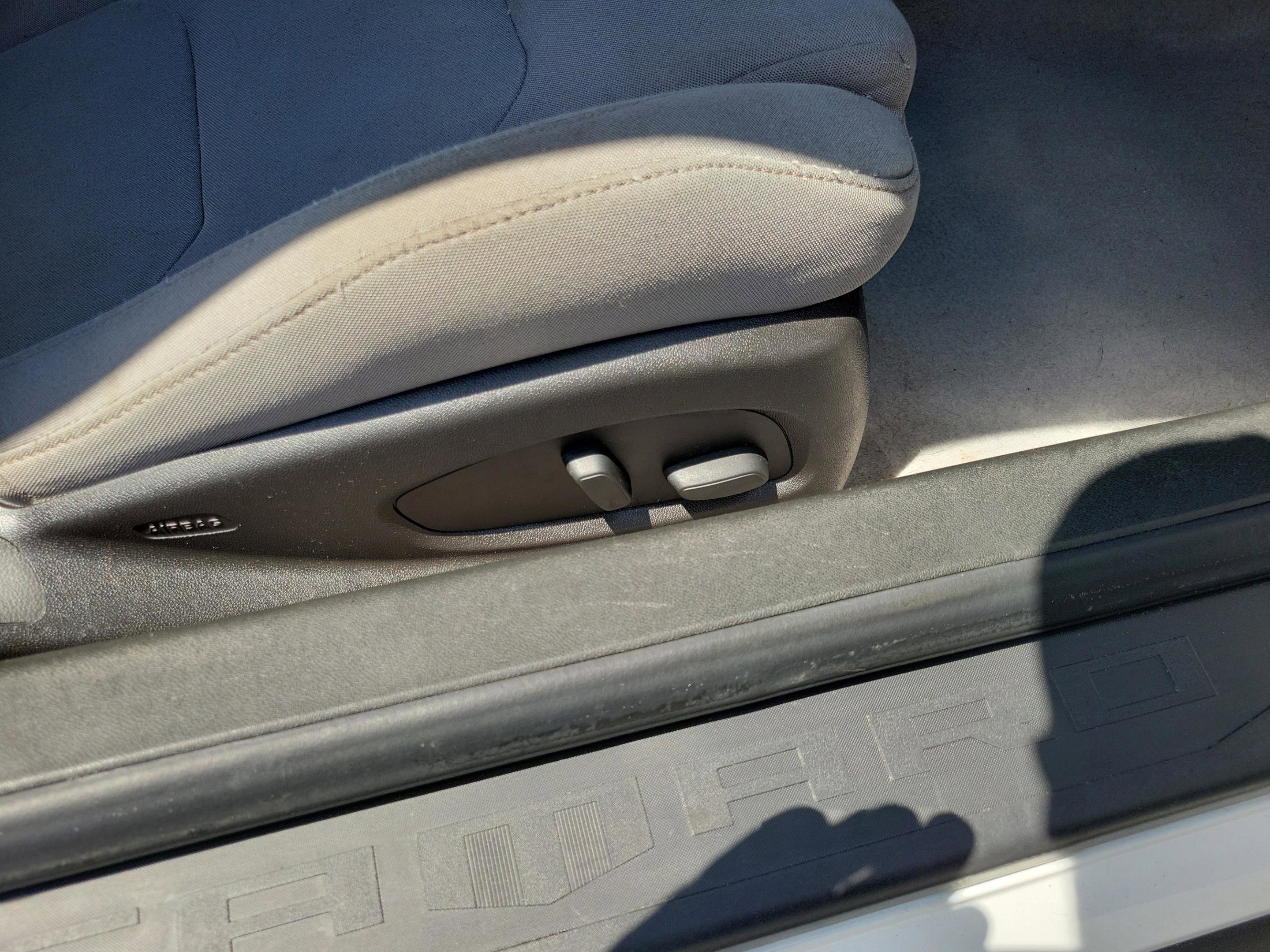 Used 2017 Chevrolet Camaro LT RWD image 29