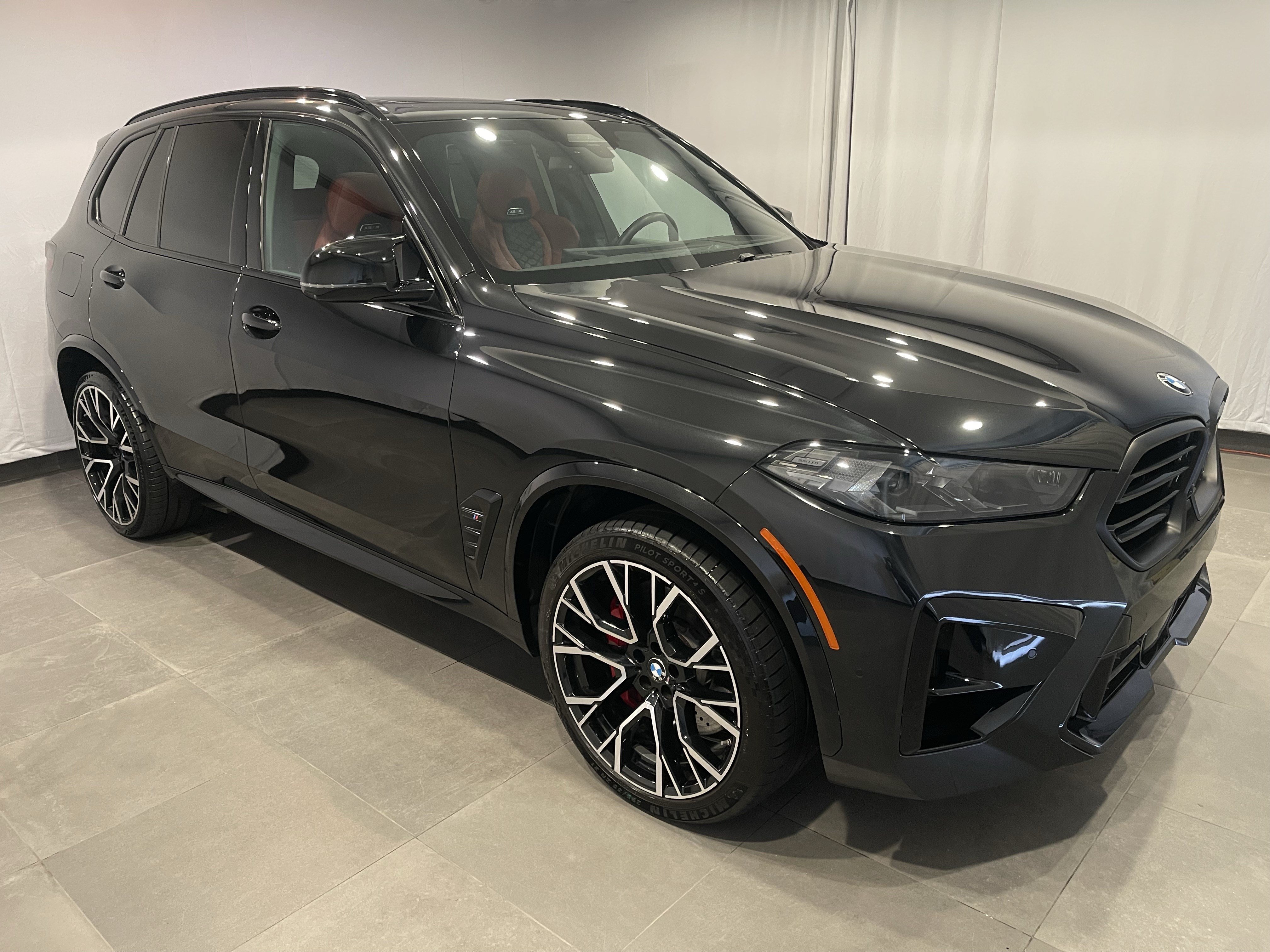 Used 2024 BMW X5 M Competition AWD/4WD image 3