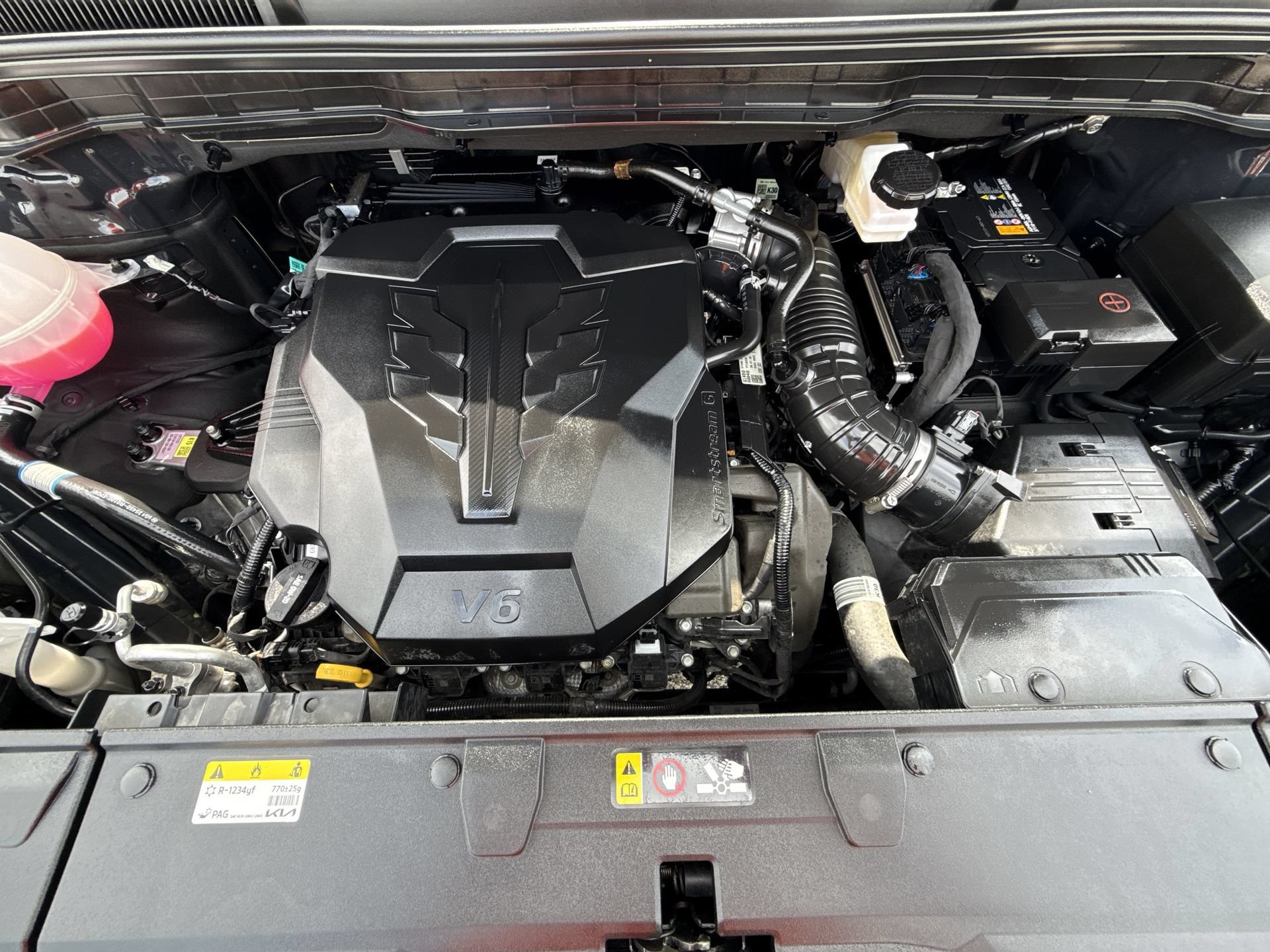 Used 2026 Kia Carnival FWD image 17