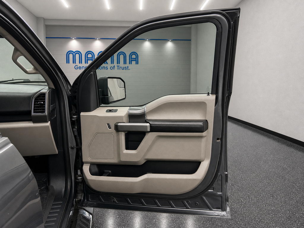 Used 2019 Ford F150 XLT w/ Equipment Group 302A Luxury AWD/4WD image 28