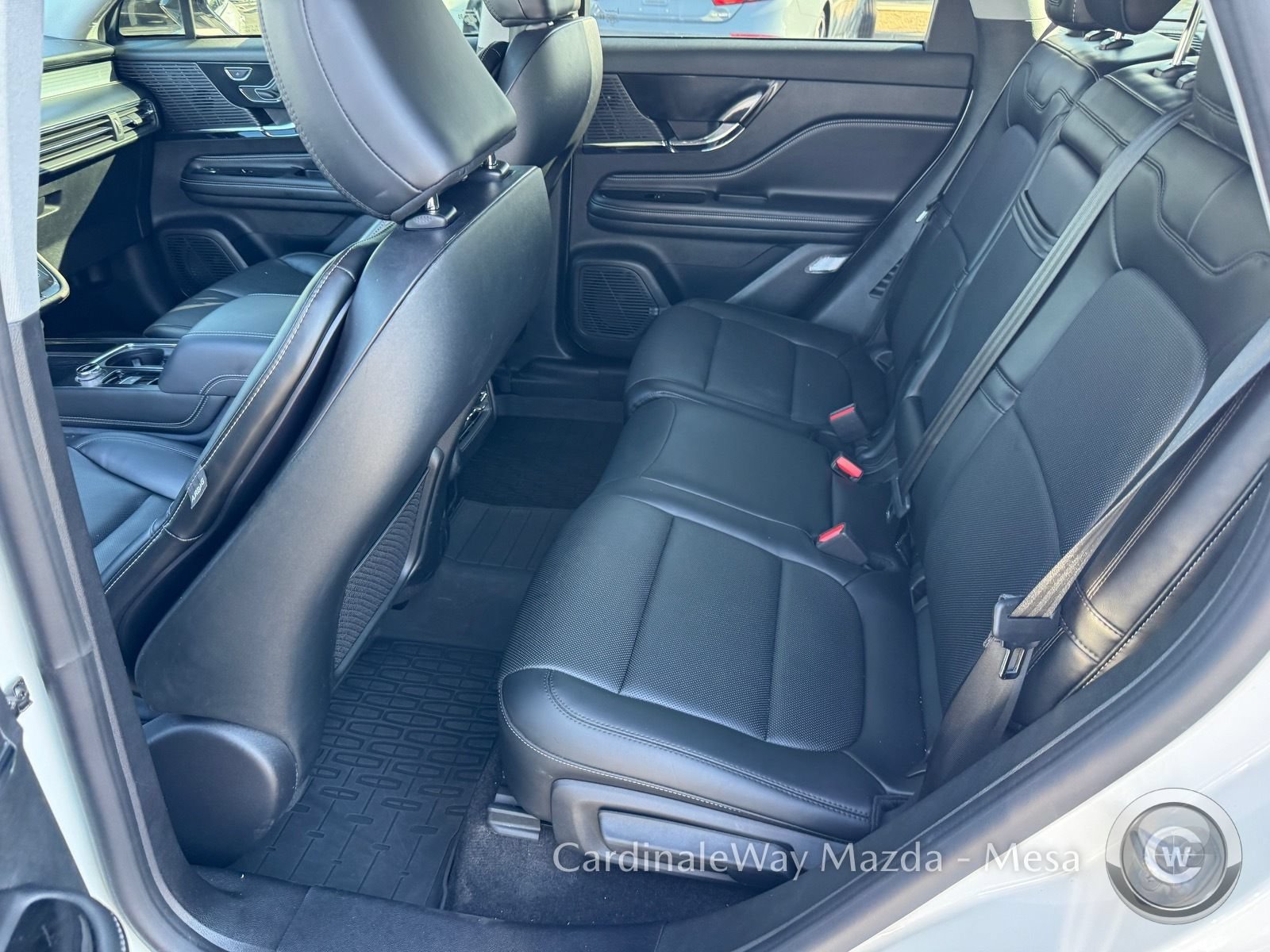 Used 2022 Lincoln Corsair AWD w/ Premium Package image 15