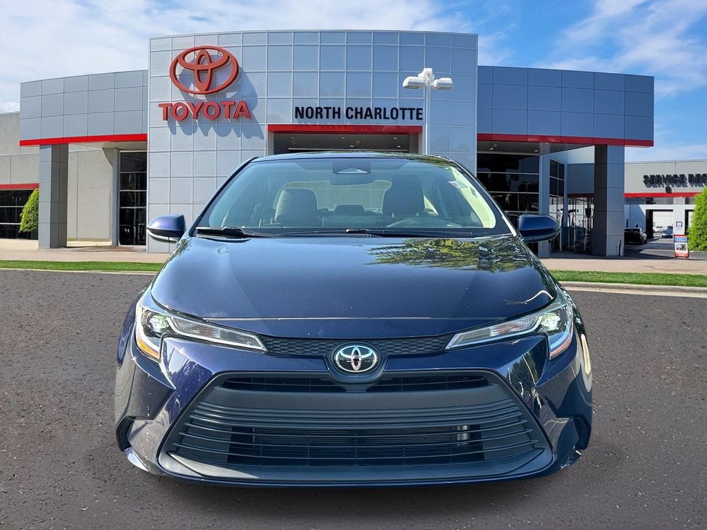 Used 2024 Toyota Corolla LE FWD image 3