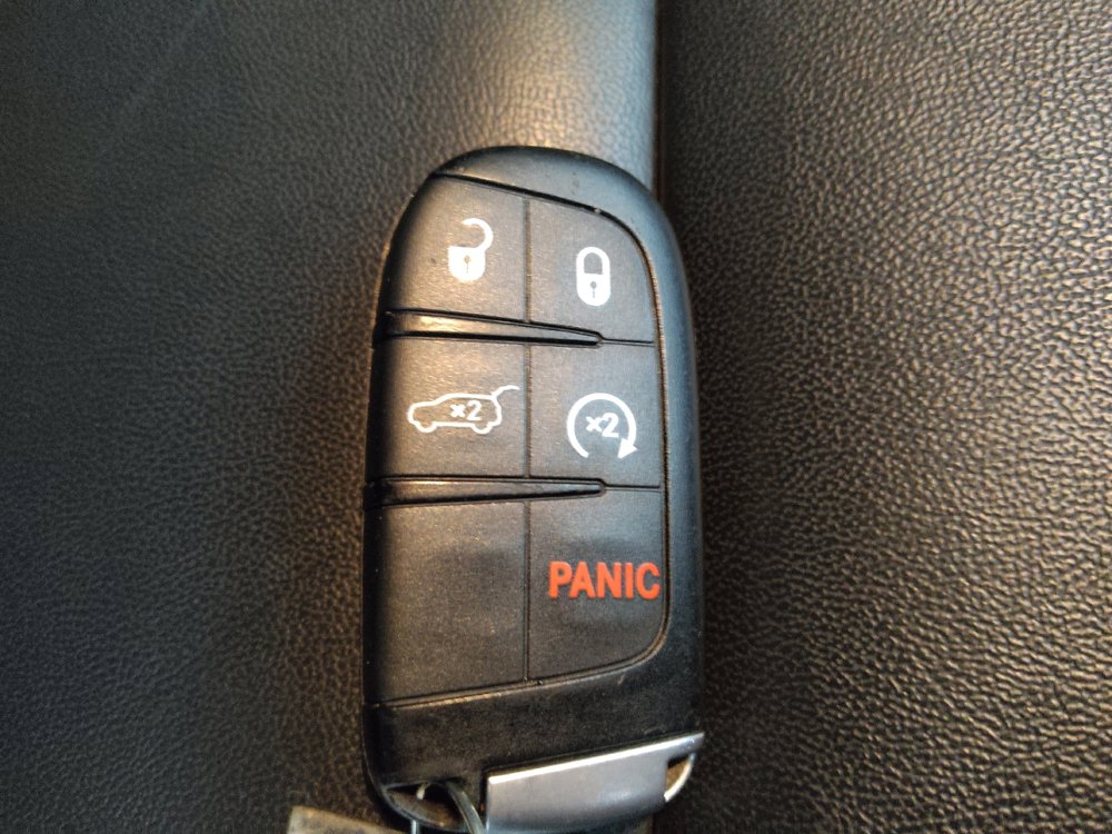 Used 2021 Jeep Grand Cherokee Limited AWD/4WD image 32