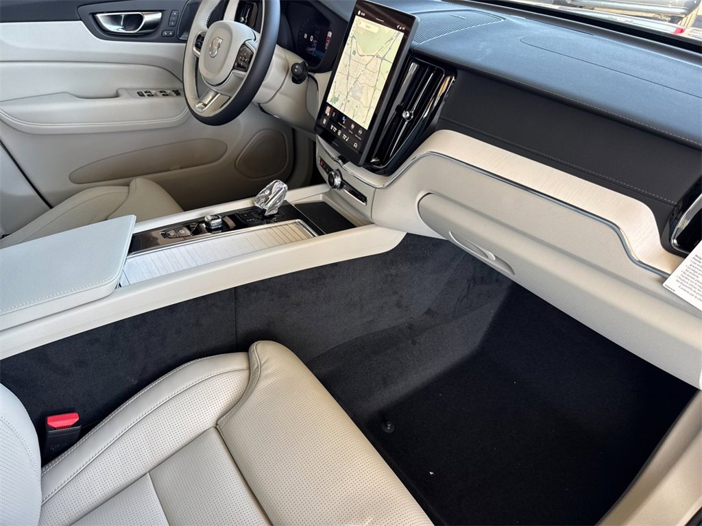 New 2026 Volvo XC60 B5 Ultra w/ Protection Package Premier image 15