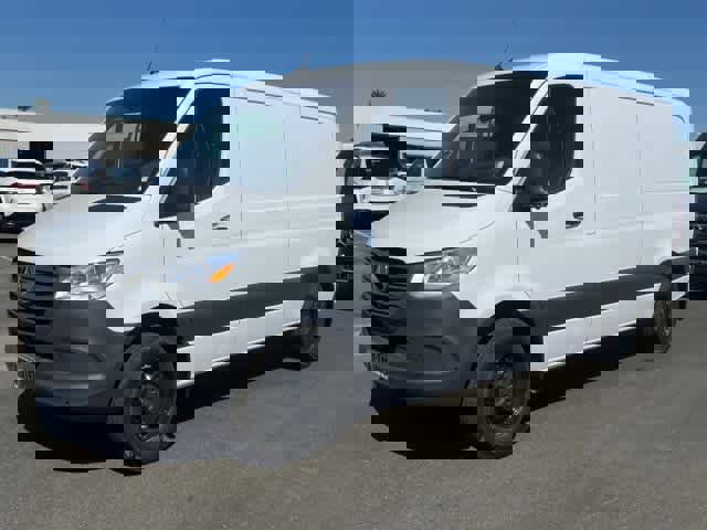 New 2025 Mercedes-Benz Sprinter 2500