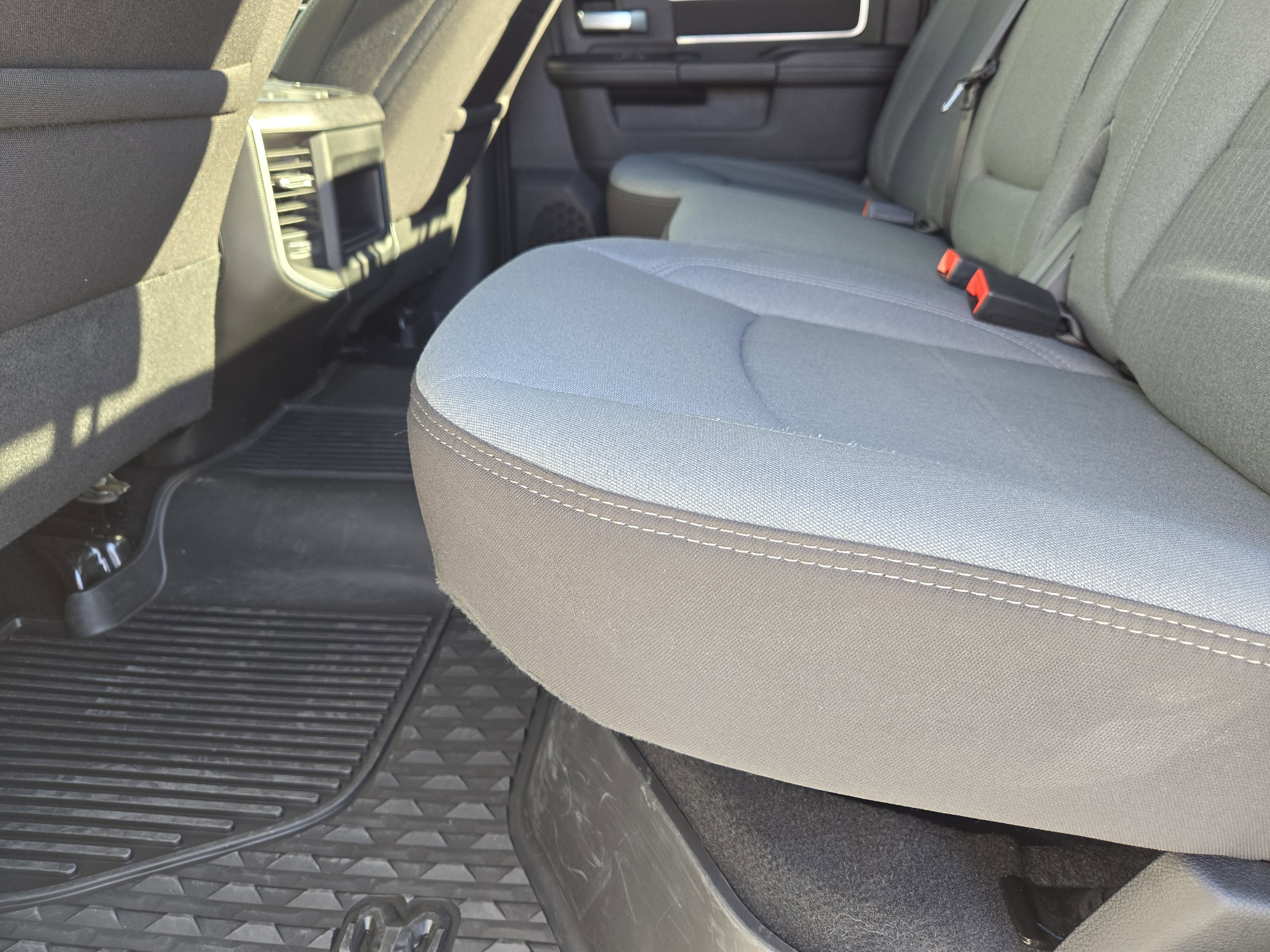 Used 2024 RAM 2500 Big Horn w/ Heated Seats & Wheel Group image 32