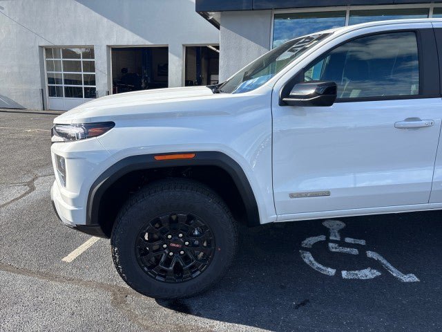New 2026 GMC Canyon Elevation w/ Convenience Package RWD image 7
