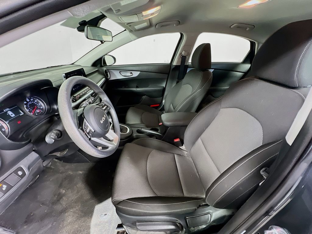 Certified 2024 Kia Forte LXS w/ LXS Technology Package FWD image 12