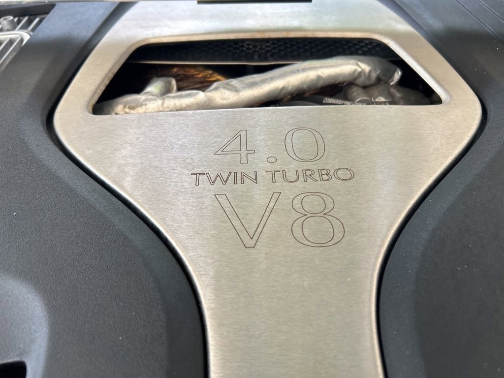 Used 2021 Aston Martin DBX image 14