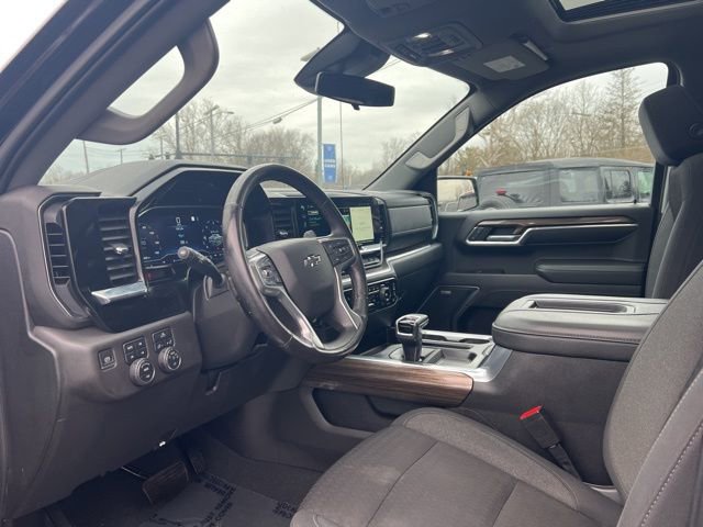 Used 2022 Chevrolet Silverado 1500 RST w/ All Star Edition Plus image 2