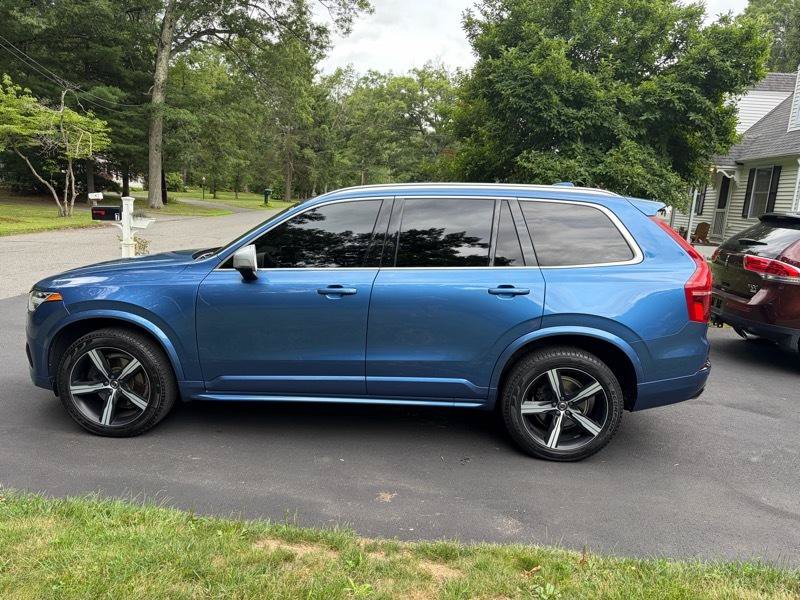 Used 2019 Volvo XC90 T5 R-Design w/ Protection Package AWD/4WD image 3