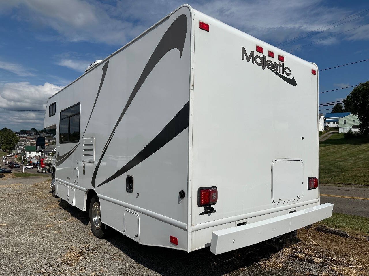Used 2017 Ford E-350 and Econoline 350 Super Duty w/ Motorhome Prep Package RWD image 12