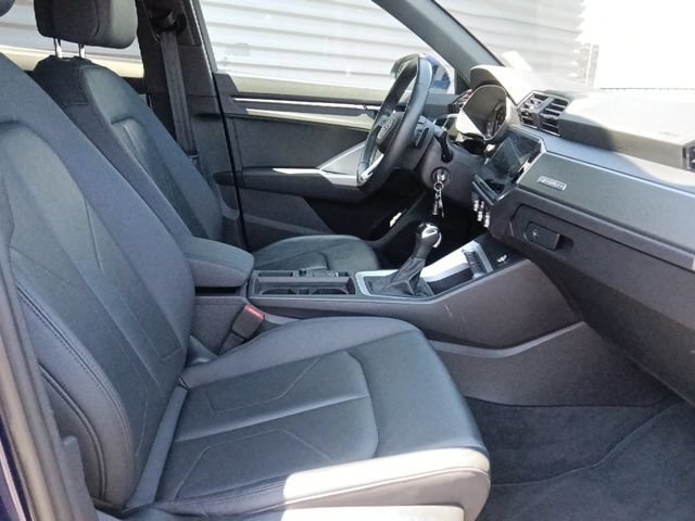 Used 2025 Audi Q3 2.0T Premium AWD/4WD image 33