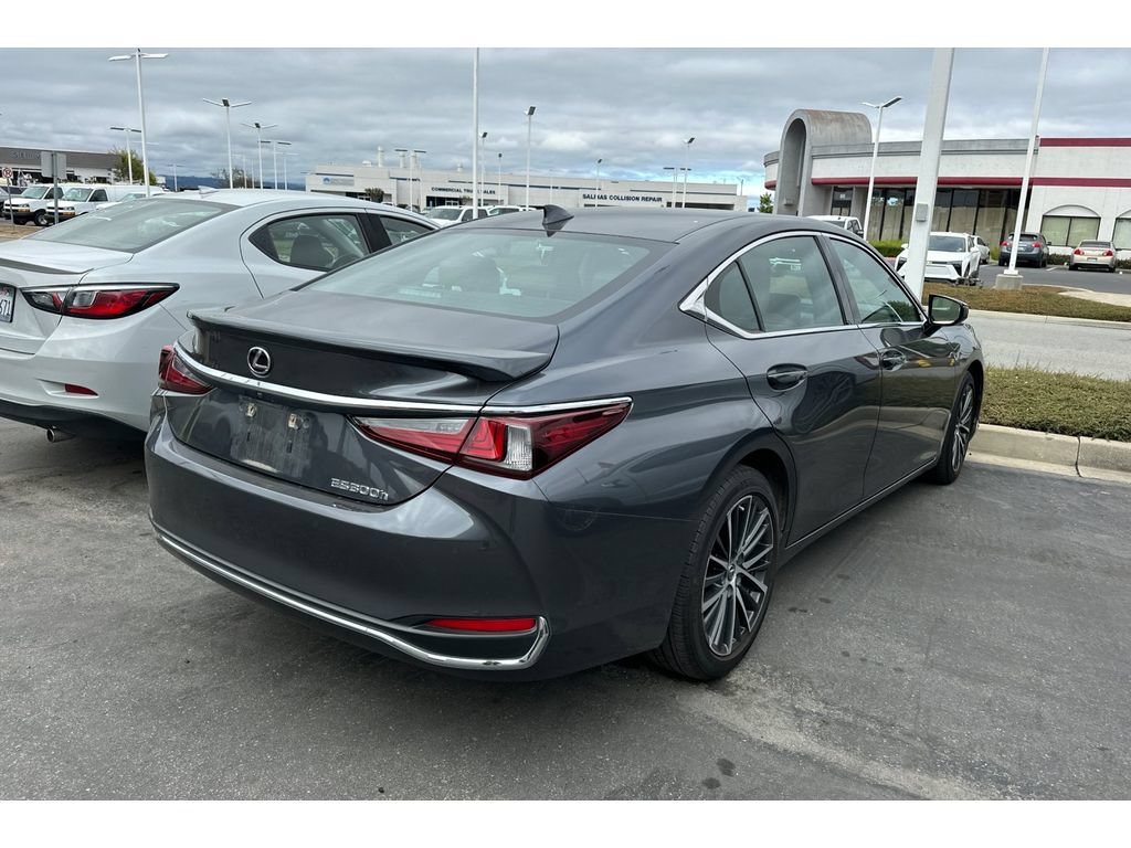 Used 2023 Lexus ES 300h w/ Premium Package FWD image 3