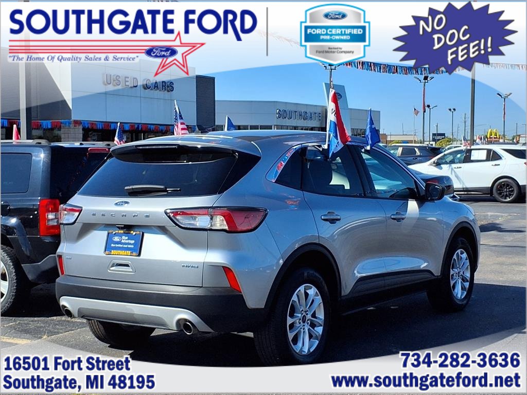 Used 2022 Ford Escape SE w/ Convenience Package image 2