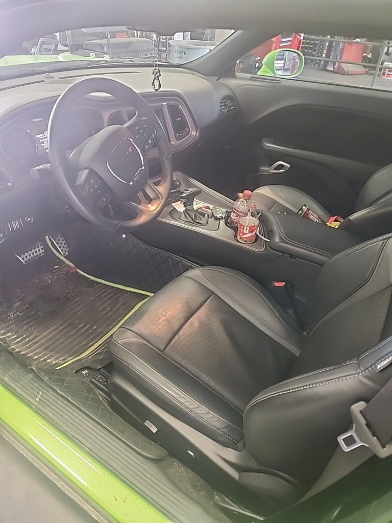 Used 2023 Dodge Challenger SXT w/ Plus Package image 4