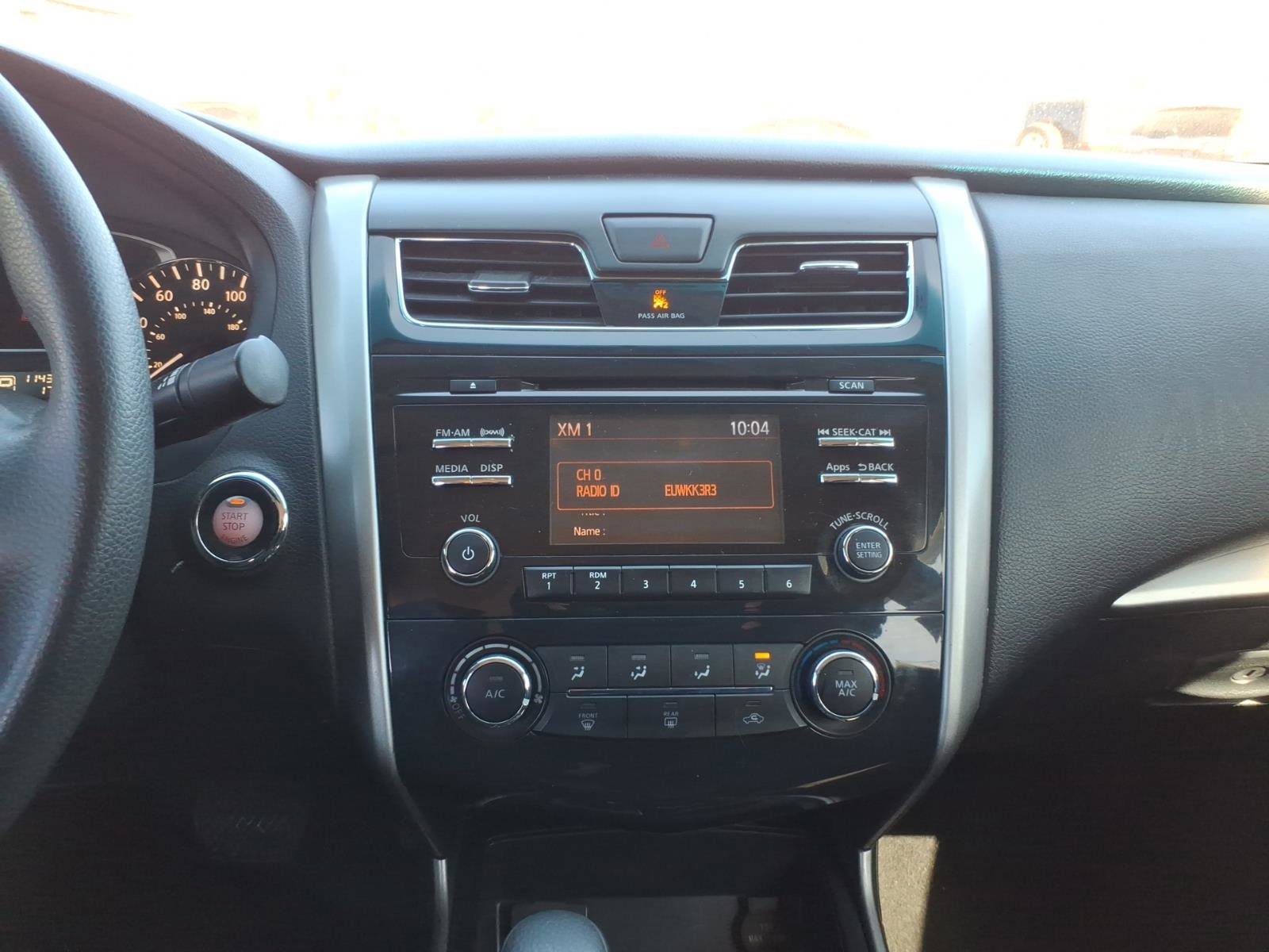 Used 2015 Nissan Altima 2.5 S w/ Special Edition Package image 16