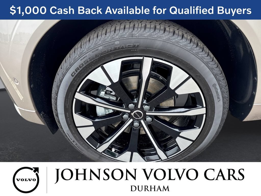 New 2026 Volvo XC60 B5 Plus w/ Protection Package Premier AWD/4WD image 18