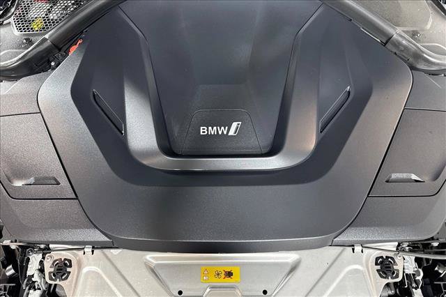 Used 2023 BMW i4 eDrive40 w/ Parking Assistance Package RWD image 29