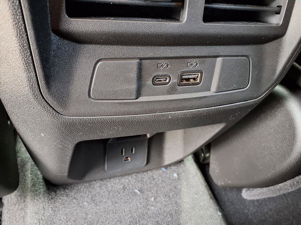 New 2026 GMC Canyon Elevation w/ Convenience Package image 16