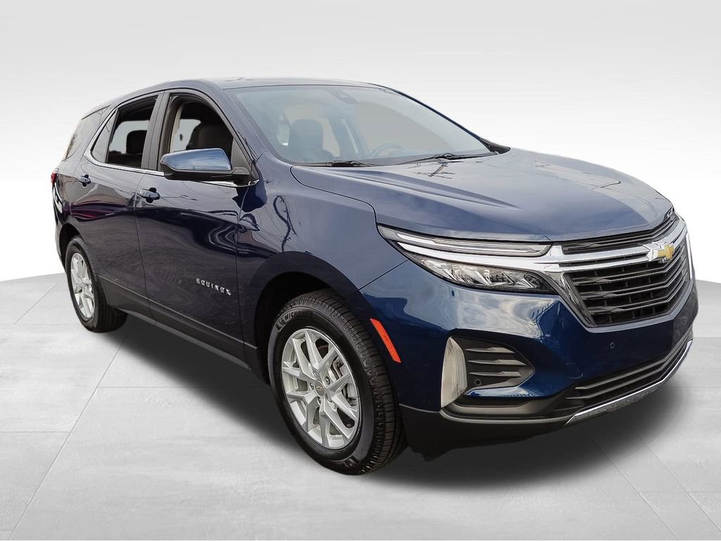 Used 2022 Chevrolet Equinox LT image 3