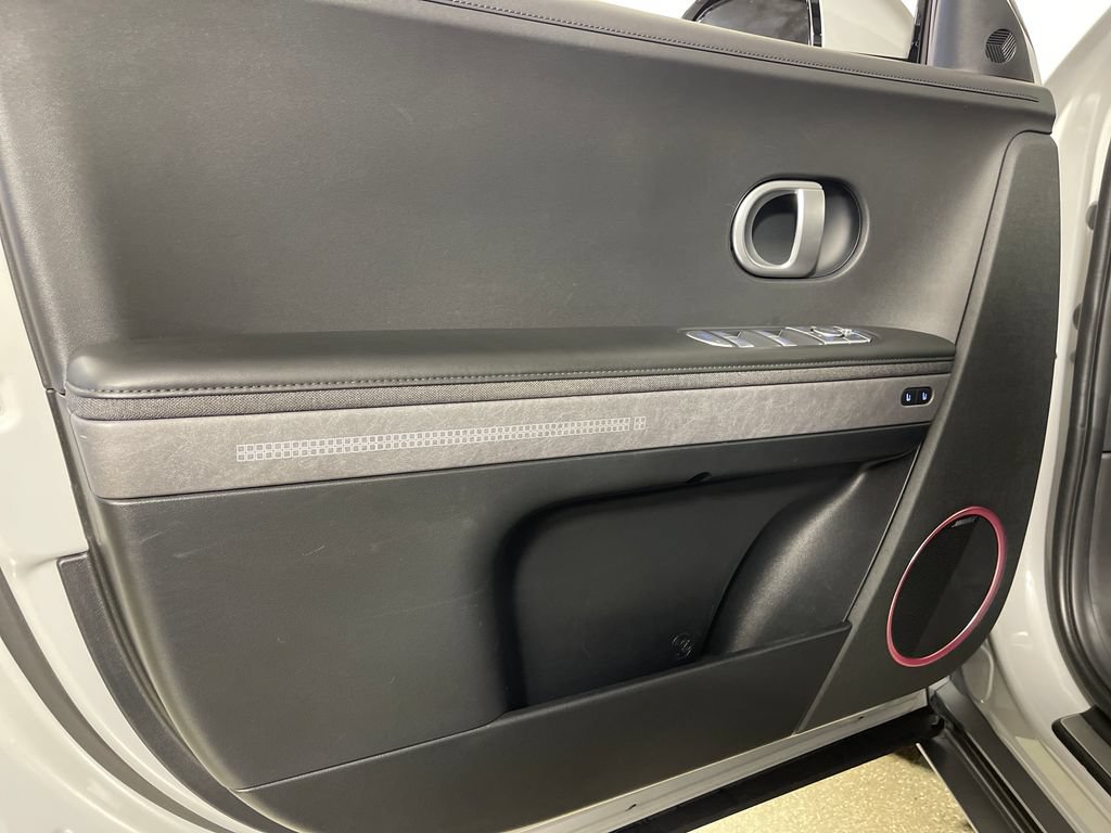 Certified 2024 Hyundai Ioniq 5 Limited RWD image 19