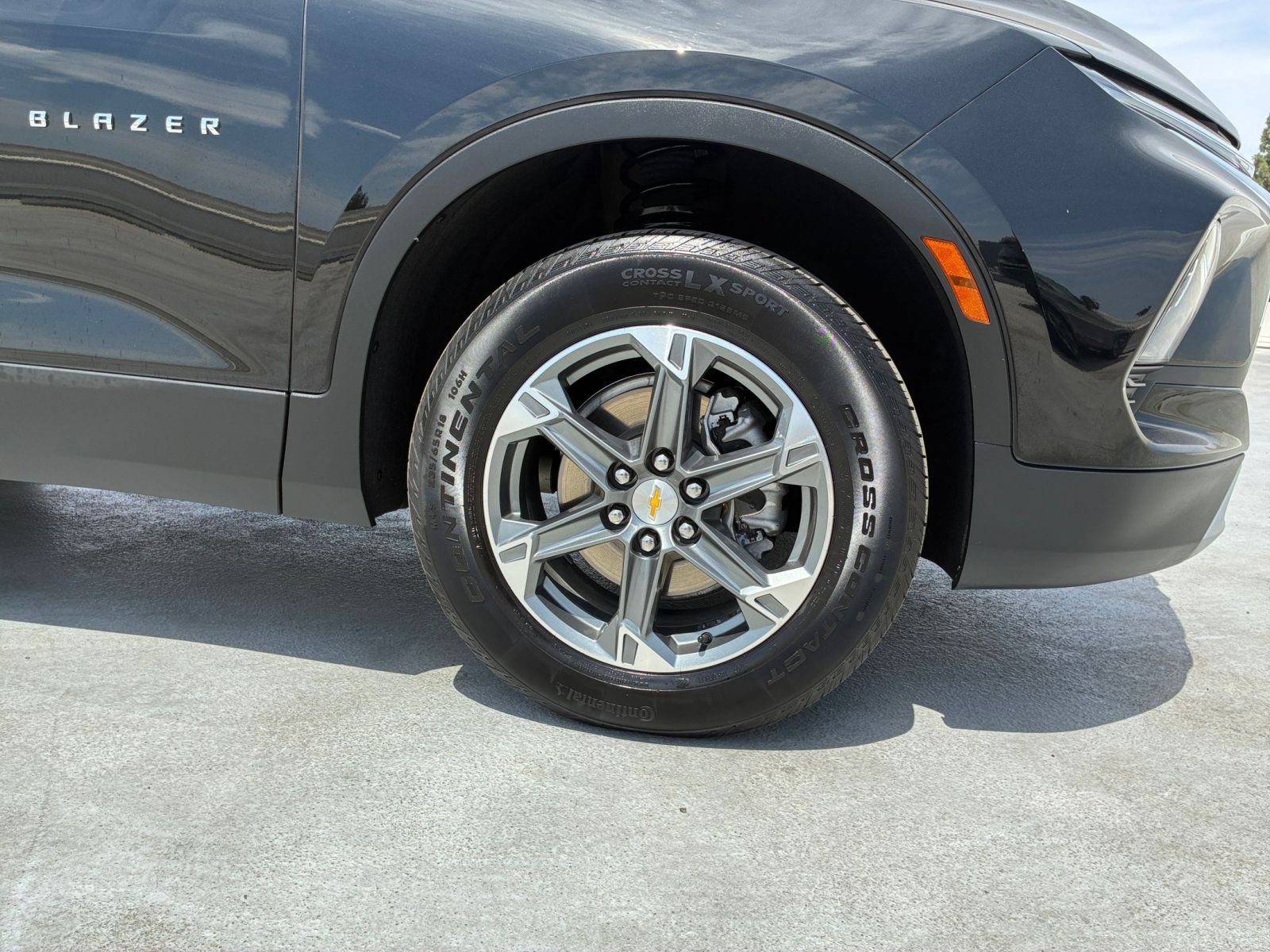 Used 2025 Chevrolet Blazer LT FWD image 31