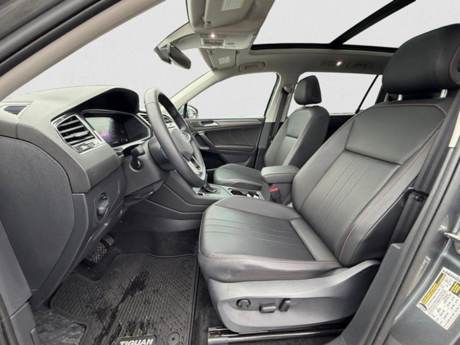 Used 2024 Volkswagen Tiguan Wolfsburg Edition image 10