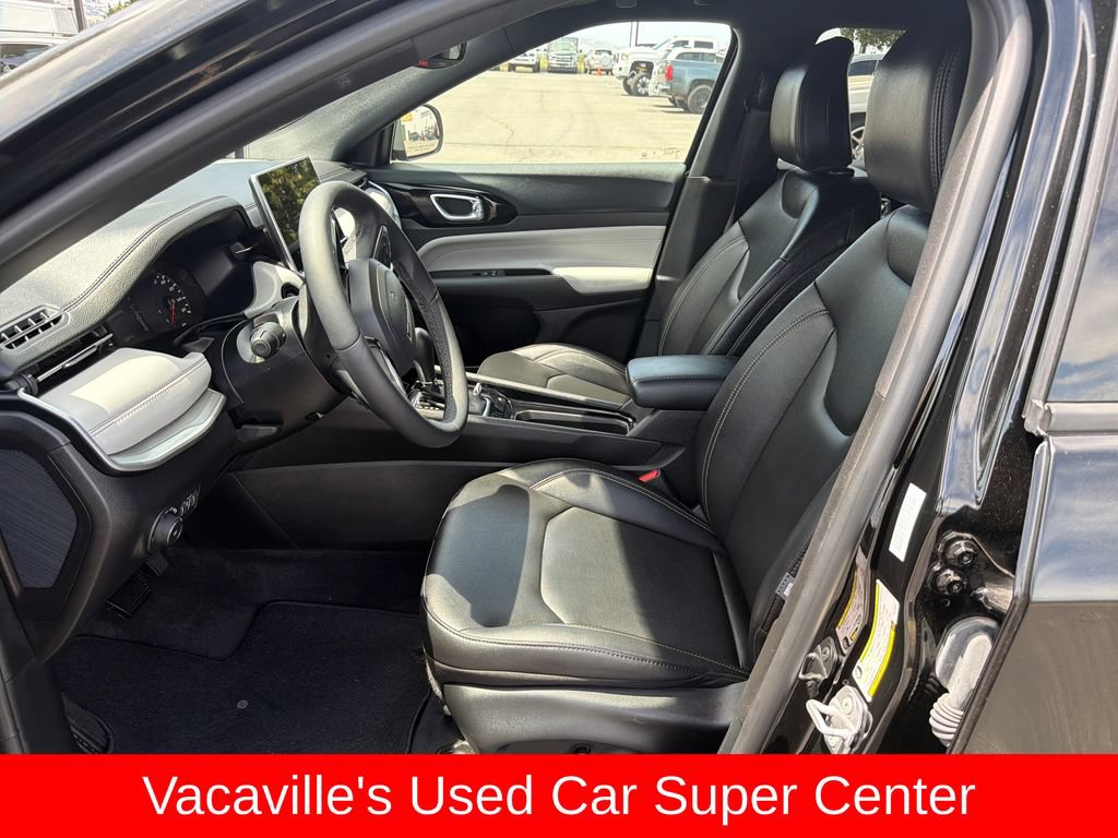 Used 2025 Jeep Compass Limited AWD/4WD image 9