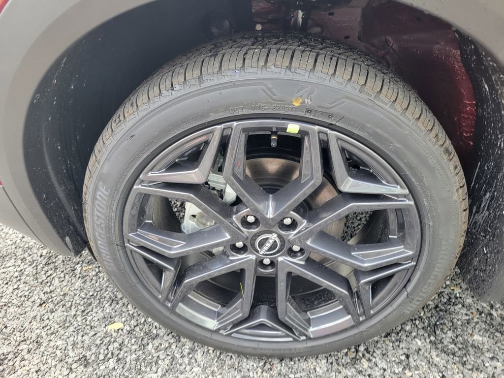 New 2026 Nissan Kicks SR w/ Cold Weather Package image 12