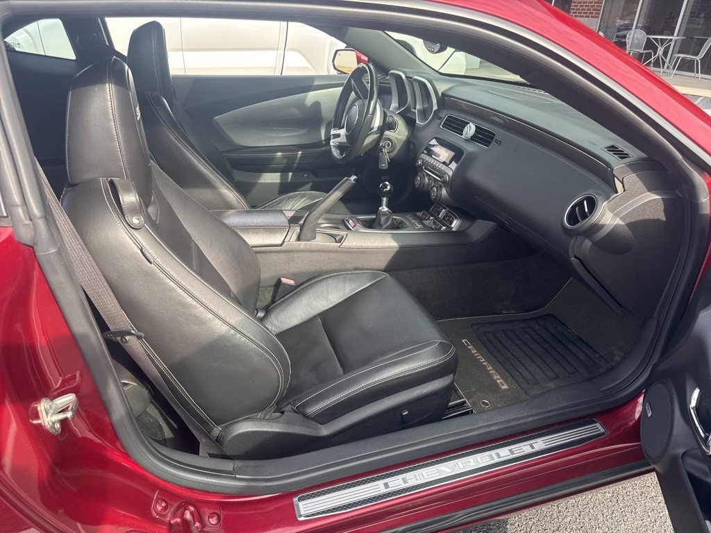Used 2010 Chevrolet Camaro SS w/ RS Package image 3