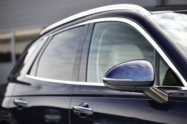 Used 2026 Genesis GV70 2.5T image 3