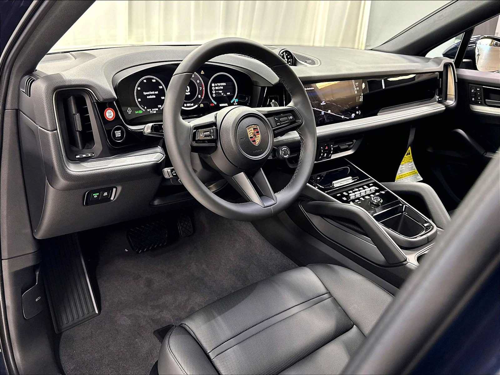 New 2026 Porsche Cayenne Coupe AWD/4WD image 4