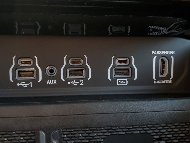 New 2026 RAM 1500 Tungsten w/ Trailer Tow Group AWD/4WD image 32