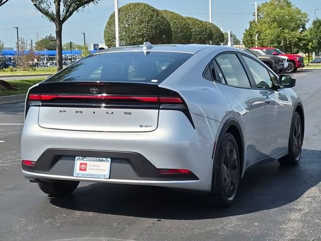 Certified 2025 Toyota Prius LE FWD image 6