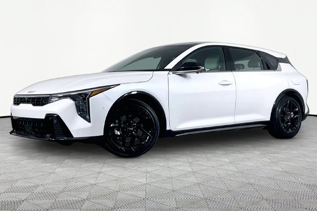New 2026 Kia K4 GT-Line Turbo FWD image 1