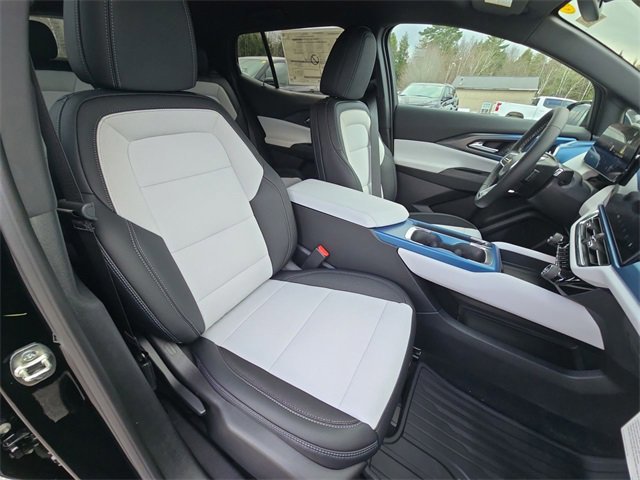 New 2026 Chevrolet Equinox EV LT w/ LPO, All-Weather Mat Package image 29