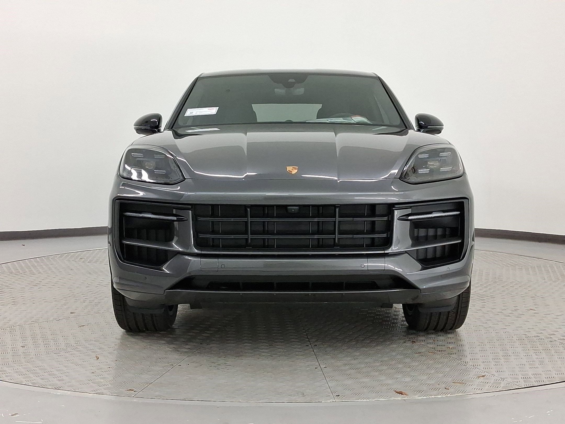 Used 2026 Porsche Cayenne Coupe image 6
