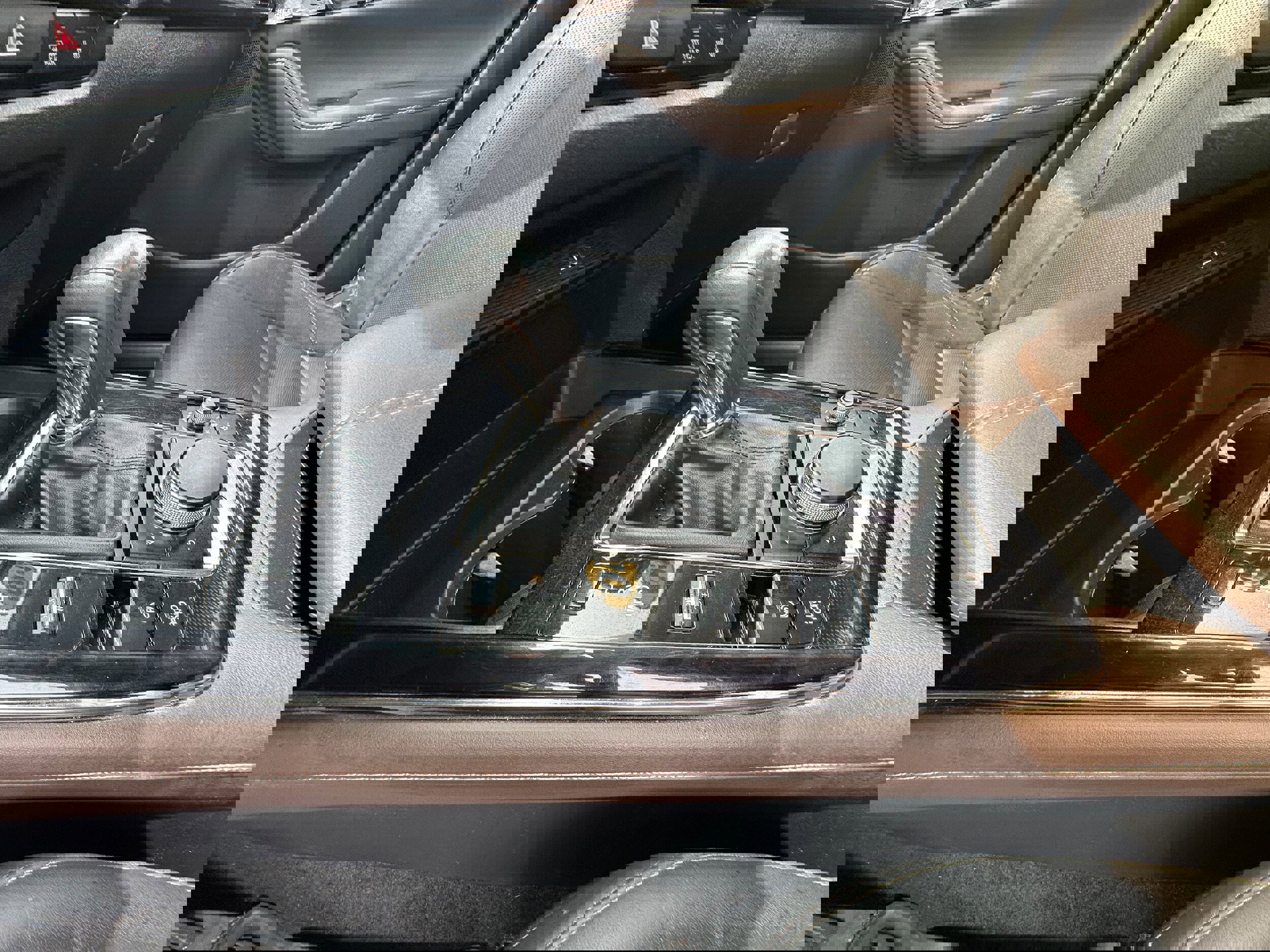 Used 2021 MAZDA CX-30 2.5 Turbo w/ Premium Package image 17