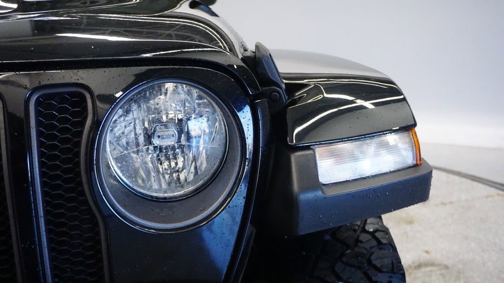 Used 2021 Jeep Wrangler Unlimited Rubicon w/ Uconnect 4C Nav & Sound Group image 9
