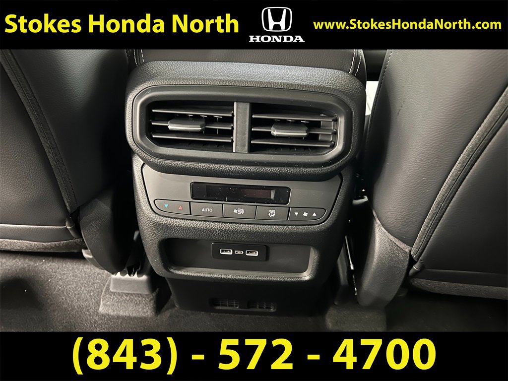 New 2025 Honda Pilot Touring image 30