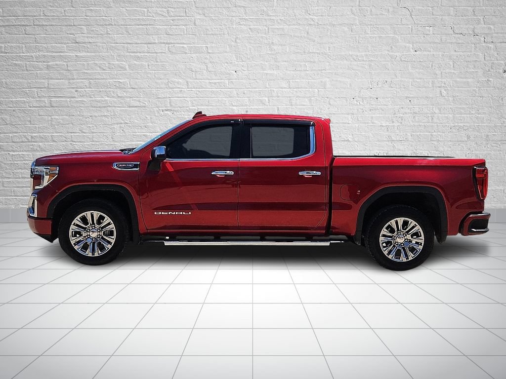 Used 2022 GMC Sierra 1500 Denali w/ Driver Alert Package II AWD/4WD image 2