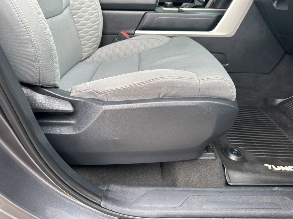 Used 2022 Toyota Tundra SR5 w/ SR5 Convenience Package image 27