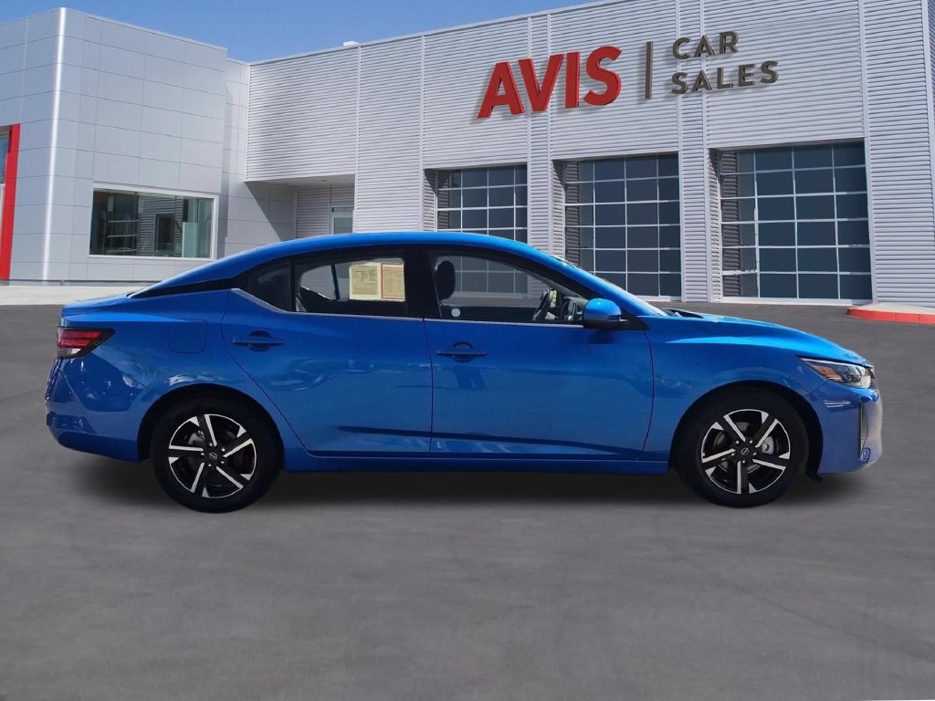 Used 2025 Nissan Sentra SV FWD image 5