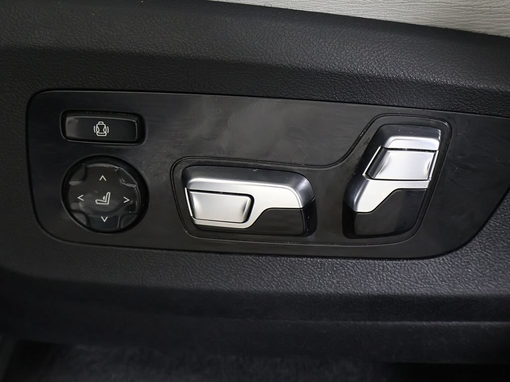 Used 2023 BMW X6 M w/ Executive Package AWD/4WD image 41