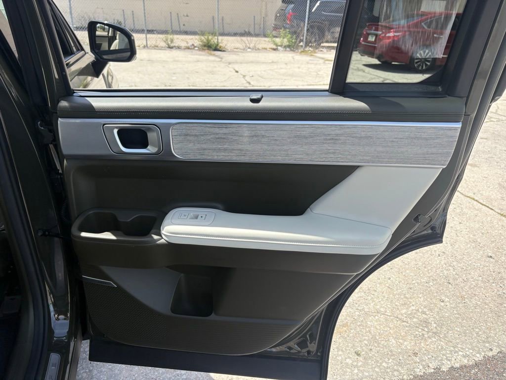 Used 2025 Hyundai Santa Fe Calligraphy image 18