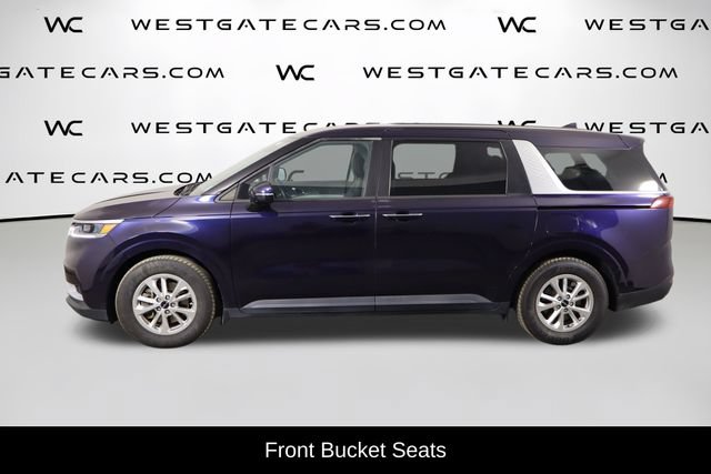 Used 2023 Kia Carnival LX FWD image 5