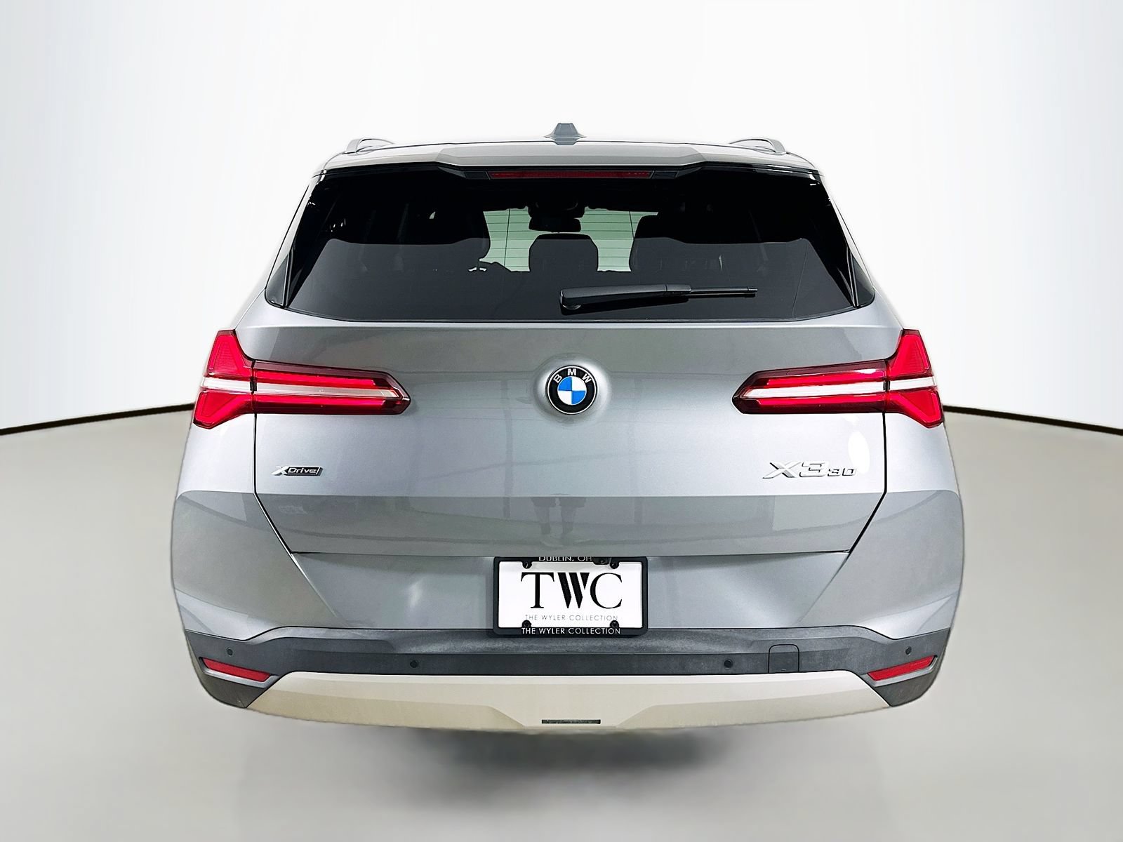 Used 2025 BMW X3 xDrive30i AWD/4WD image 6